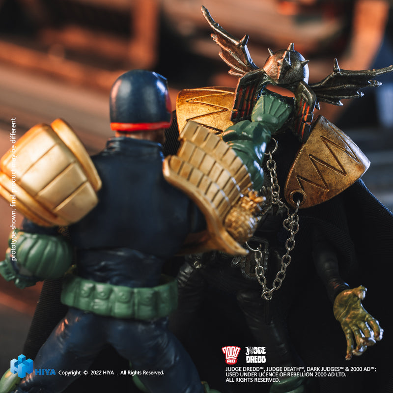 HIYA Exquisite Mini Series 1/18 Scale 4 Inch JUDGE DREDD Gaze Into The Fist of Dredd Action Figure