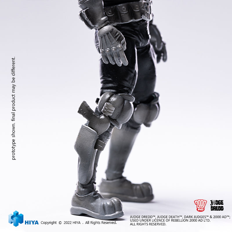 HIYA Exquisite Mini Series 1/18 Scale 4 Inch JUDGE DREDD Black and White Judge Dredd Action Figure