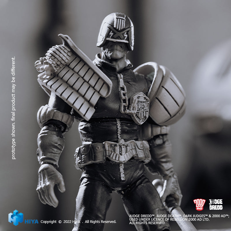 HIYA Exquisite Mini Series 1/18 Scale 4 Inch JUDGE DREDD Black and White Judge Dredd Action Figure