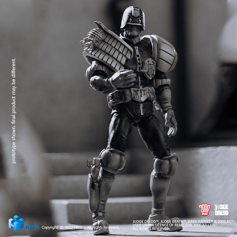 HIYA Exquisite Mini Series 1/18 Scale 4 Inch JUDGE DREDD Black and White Judge Dredd Action Figure